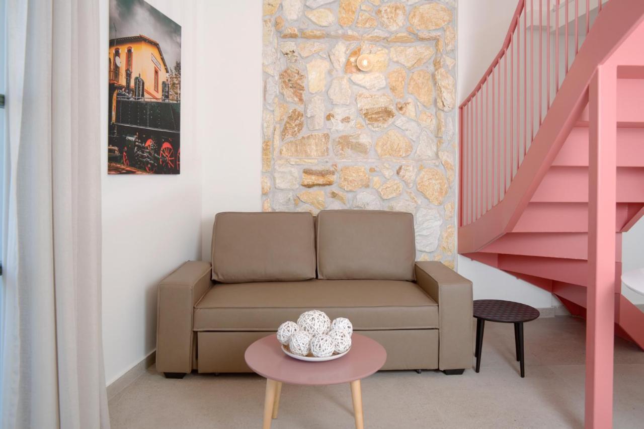 Isavella'S Apartments Under The Castle กาลามาตา ภายนอก รูปภาพ